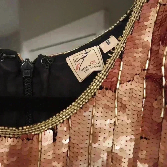 Vintage Fashion CreationFleur-de-lis Beaded Dress - Picture 4 of 9